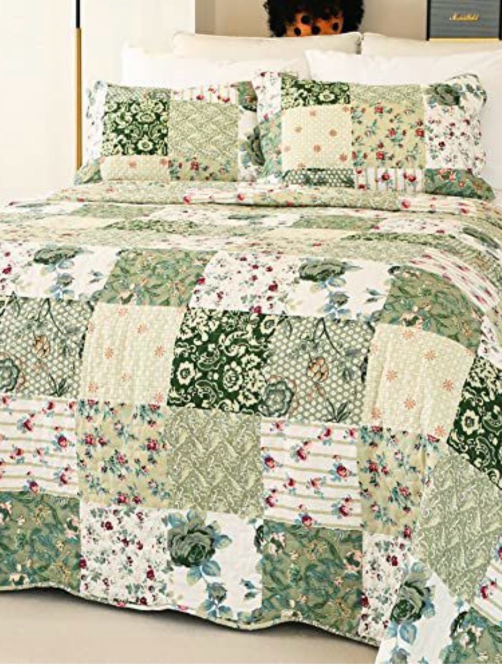 Patchwork Floral Quilt Set in Green and Cream - Brand
